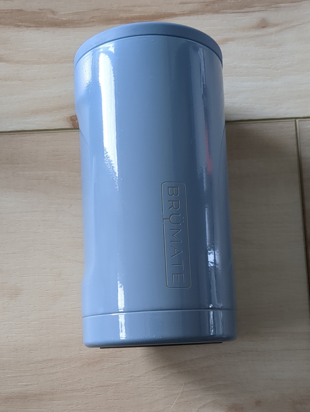 Blue BrüMate Can Cooler With Ice Pack And Lid